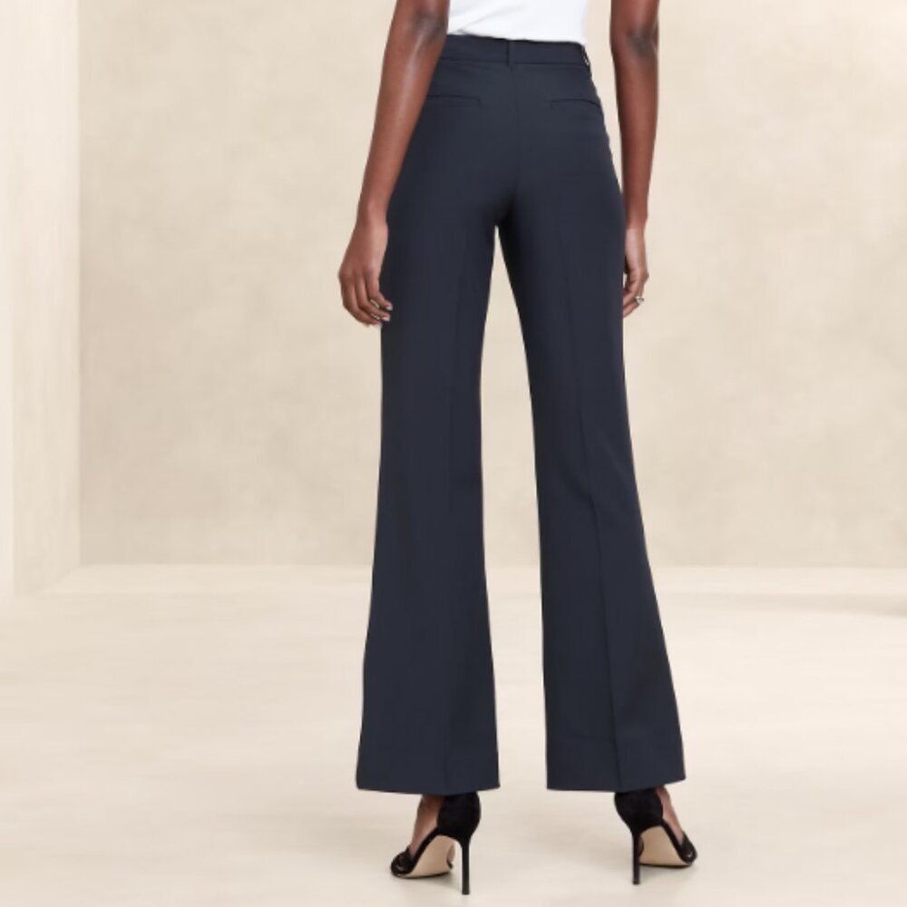 EUC BR Factory Sculpted Bootcut Pant